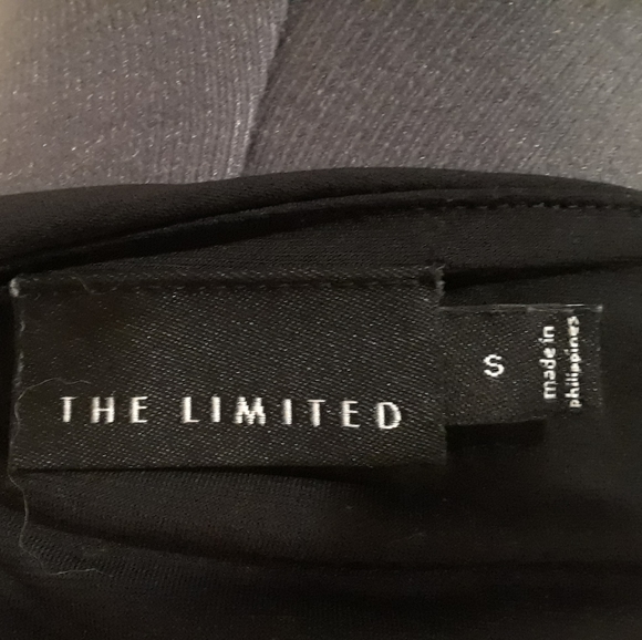 The Limited Black Halter Top - Picture 3 of 6